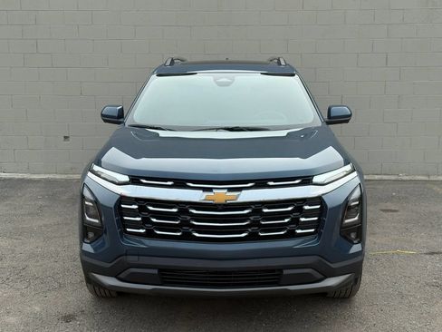 Used 2026 Chevrolet Equinox LT w/ Safety and Technology Package FWD image 13