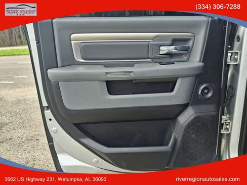 Used 2017 RAM 1500 Classic SLT image 15