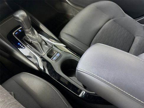Used 2022 Toyota Corolla SE FWD image 8