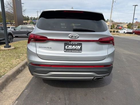 Used 2023 Hyundai Santa Fe SE image 6