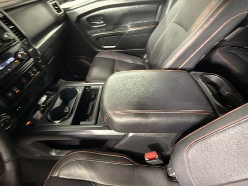 Used 2021 Nissan Titan PRO-4X w/ Pro-4x Convenience Package AWD/4WD image 25