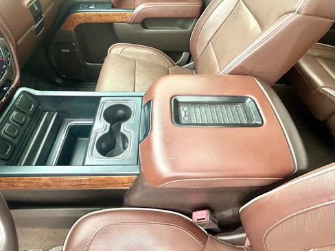 Used 2017 Chevrolet Silverado 1500 High Country image 15