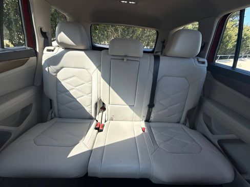 Used 2024 Volkswagen Atlas SE FWD image 17
