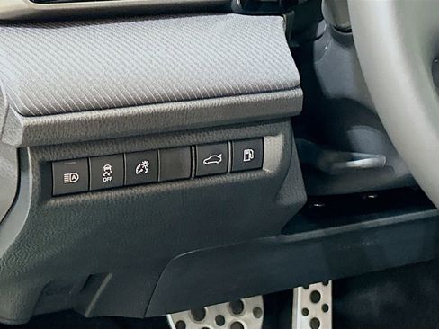New 2026 Toyota Camry SE FWD image 10