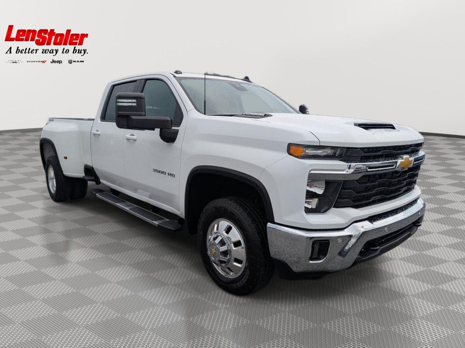 Used 2025 Chevrolet Silverado 3500 LT w/ Safety Package AWD/4WD image 7