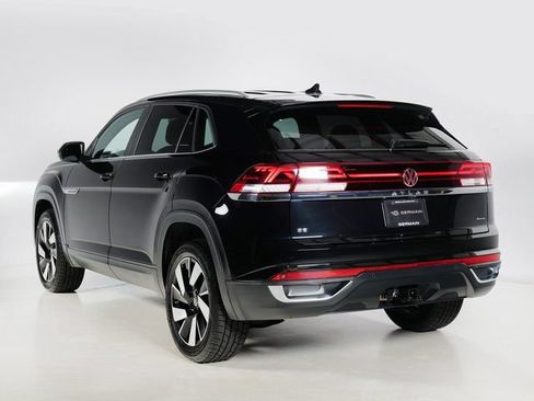 Used 2024 Volkswagen Atlas Cross Sport SE AWD/4WD image 32
