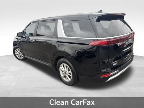 Used 2024 Kia Carnival LX image 5