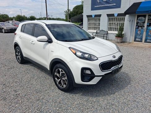 Used 2021 Kia Sportage LX AWD/4WD image 7