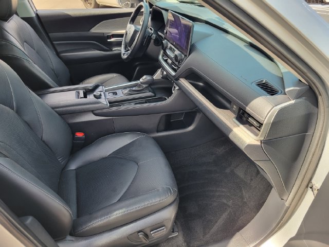 Used 2024 Toyota Grand Highlander AWD image 21
