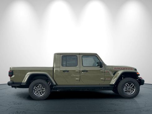 New 2026 Jeep Gladiator Mojave image 3