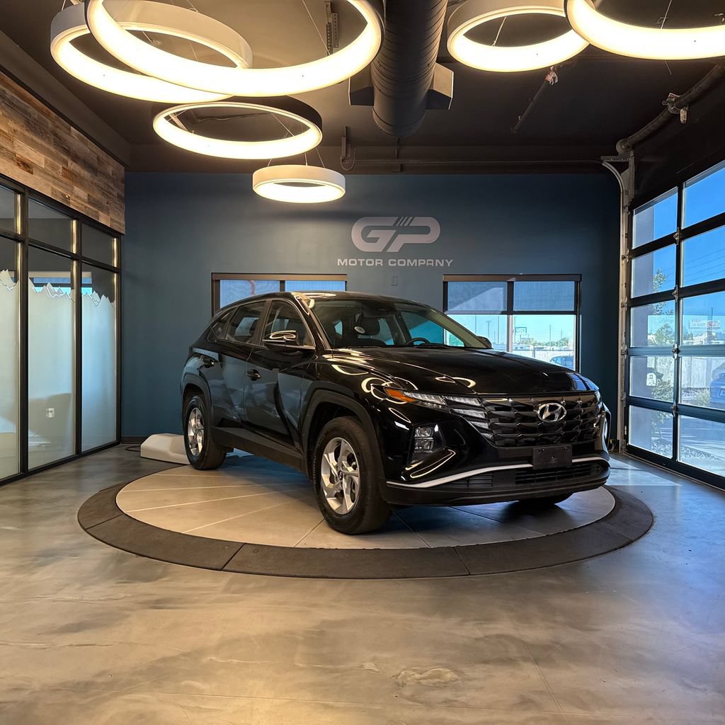 Used 2022 Hyundai Tucson SE AWD/4WD image 1