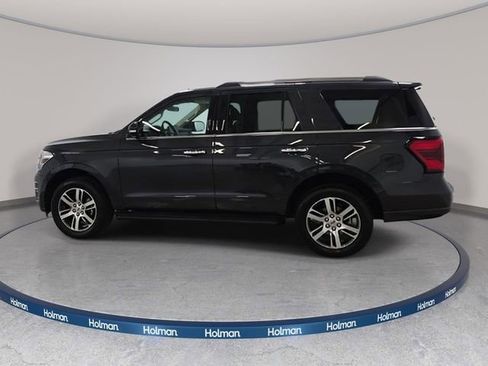 Used 2024 Ford Expedition Limited AWD/4WD image 9