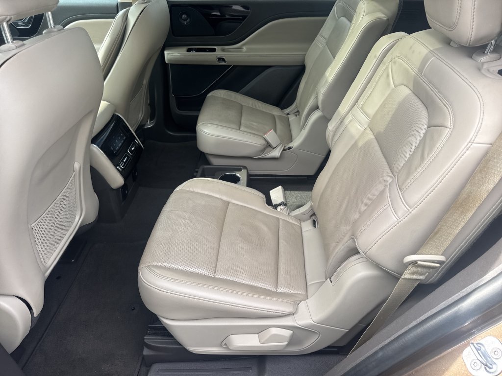 Used 2022 Lincoln Aviator Reserve w/ Elements Package Plus RWD image 21