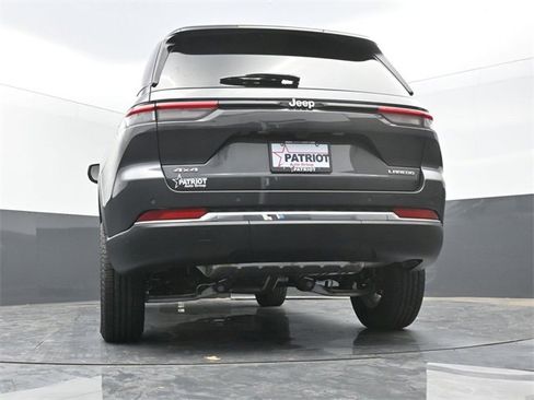 New 2025 Jeep Grand Cherokee Laredo image 38