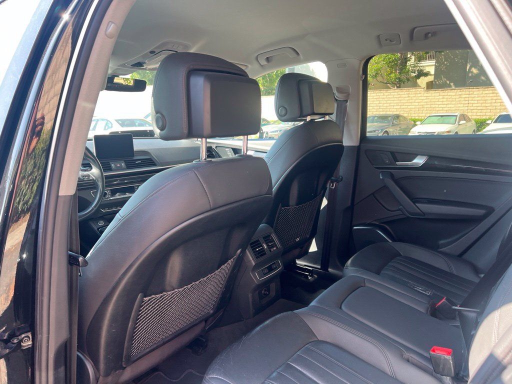 Used 2020 Audi Q5 2.0T Premium w/ Convenience Package AWD/4WD image 6