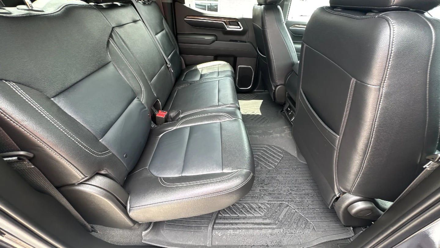 Used 2022 Chevrolet Silverado 1500 RST AWD/4WD image 28