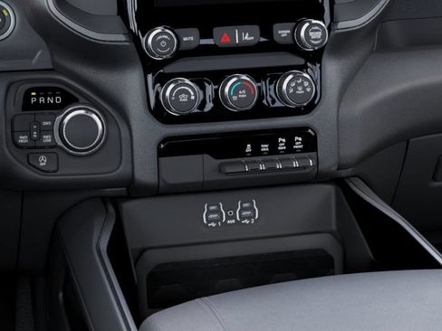 New 2026 RAM 1500 Express AWD/4WD image 32