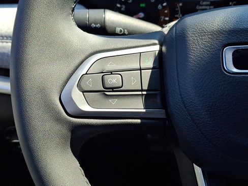 Certified 2023 Jeep Compass Latitude image 20