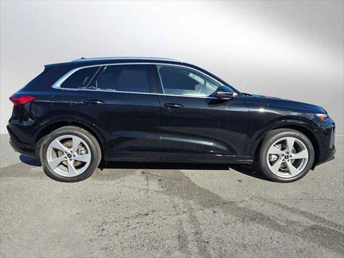 New 2025 Audi Q5 Prestige image 2