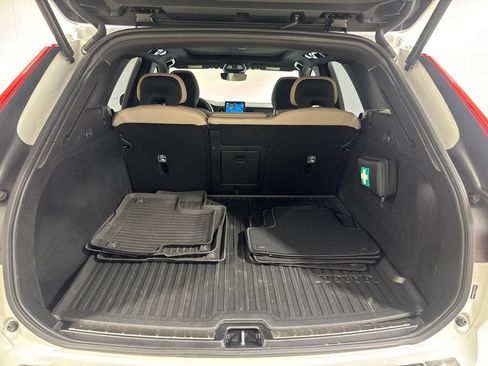 Certified 2026 Volvo XC60 B5 Plus AWD/4WD image 29