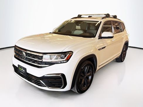 Used 2021 Volkswagen Atlas SE w/ Panoramic Sunroof Package AWD/4WD image 3