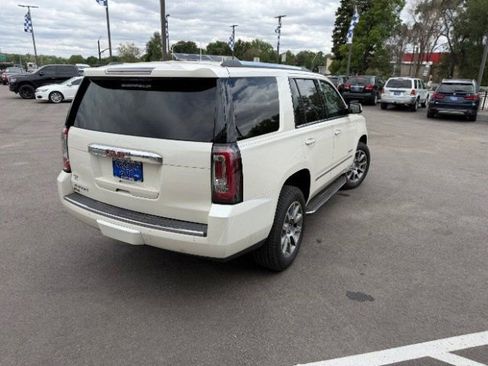 Used 2015 GMC Yukon Denali w/ Touring Package AWD/4WD image 7