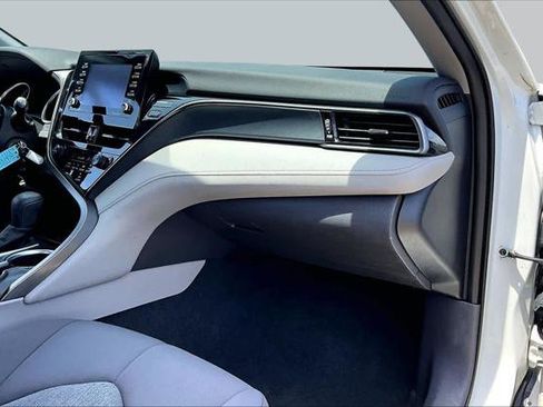 Certified 2022 Toyota Camry LE FWD image 18