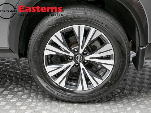 Used 2023 Nissan Rogue SV AWD/4WD image 8