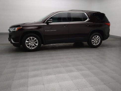 Used 2020 Chevrolet Traverse LT w/ Driver Confidence II Package AWD/4WD image 2
