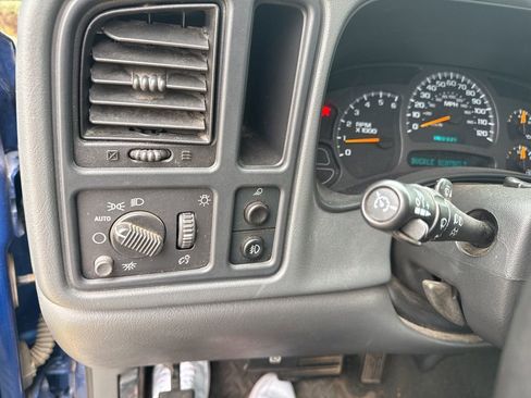 Used 2004 Chevrolet Silverado 1500 LS image 13