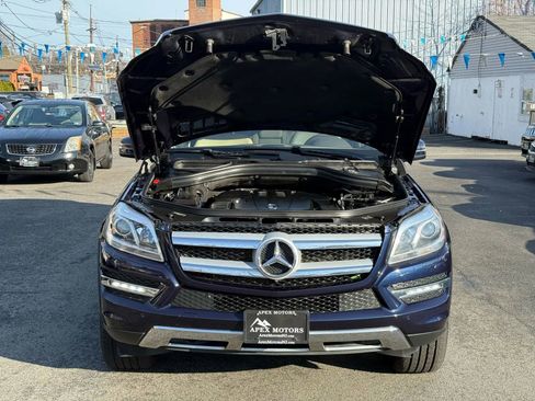 Used 2015 Mercedes-Benz GL 450 4MATIC image 53