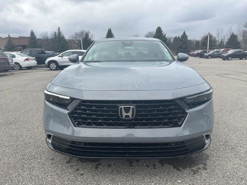 New 2026 Honda Accord Touring image 2