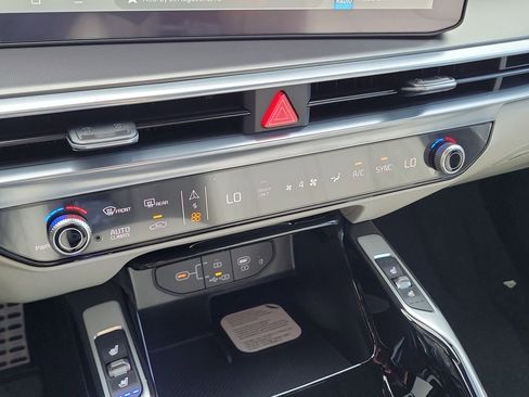 New 2026 Kia Sorento SX Prestige AWD/4WD image 33