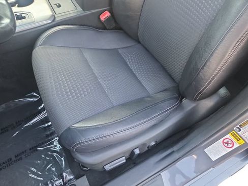 Used 2014 Toyota Camry SE FWD image 25