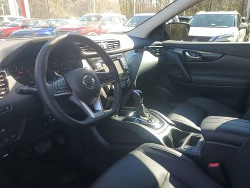 Certified 2022 Nissan Rogue Sport SL image 15