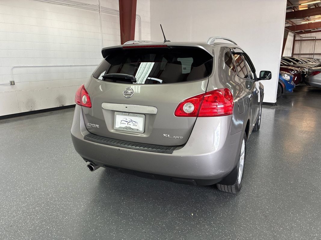 Used 2013 Nissan Rogue SL AWD/4WD image 4