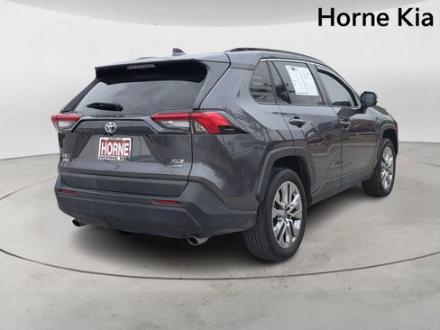 Used 2024 Toyota RAV4 XLE Premium image 4