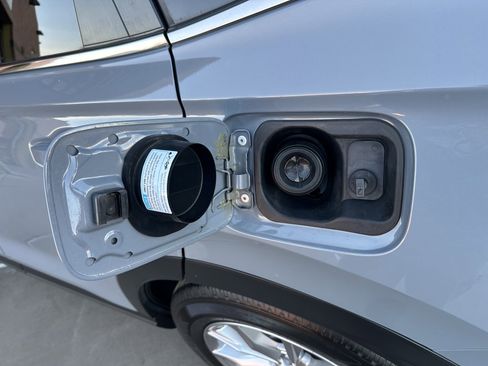 Used 2023 Honda CR-V EX image 34