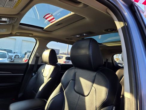 Used 2022 Kia Telluride SX image 24