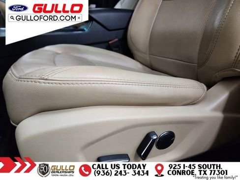 Used 2017 Ford Explorer Limited image 21