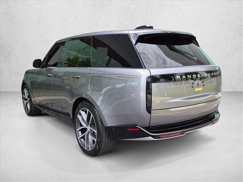Certified 2025 Land Rover Range Rover SE AWD/4WD image 8