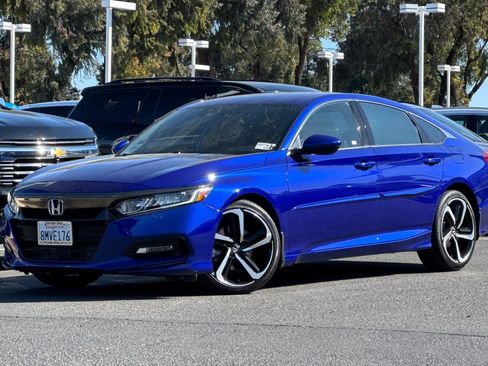 Used 2019 Honda Accord Sport image 9