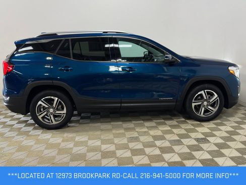 Used 2021 GMC Terrain SLT w/ Infotainment Package II FWD image 4