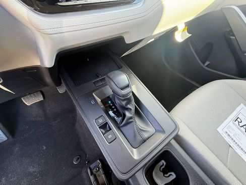 New 2026 Toyota Corolla Cross L image 8