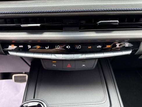 Used 2024 Cadillac XT4 Sport w/ Active Safety Package image 21