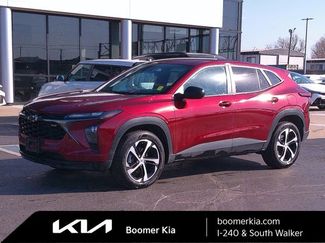 Used 2024 Chevrolet Trax RS w/ Driver Confidence Package video 1