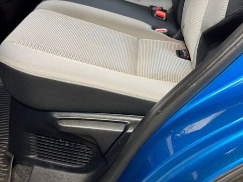 Used 2018 Toyota RAV4 XLE AWD/4WD image 18