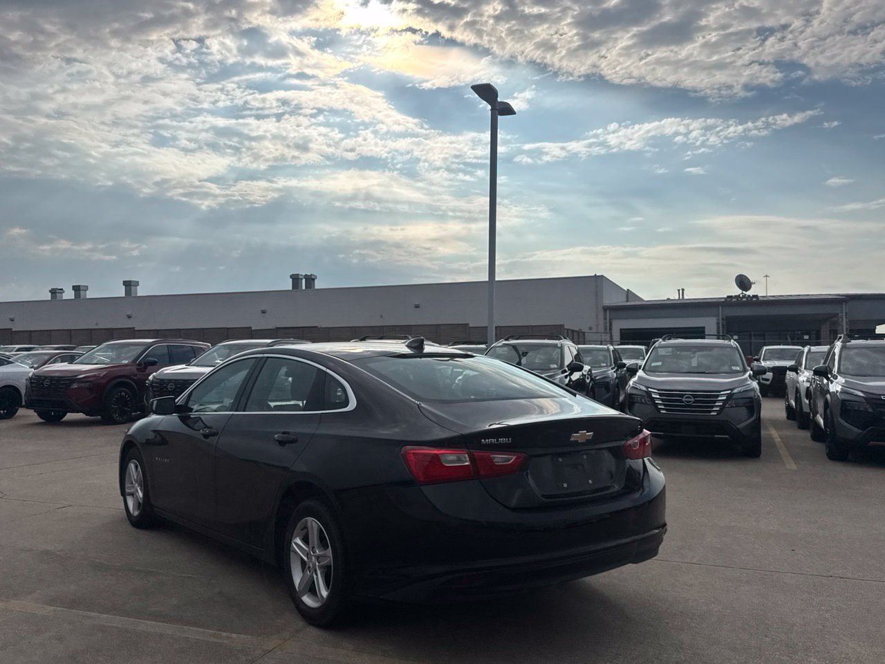 Used 2025 Chevrolet Malibu LT FWD image 18
