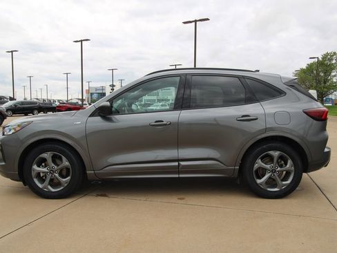Used 2023 Ford Escape ST-Line image 15