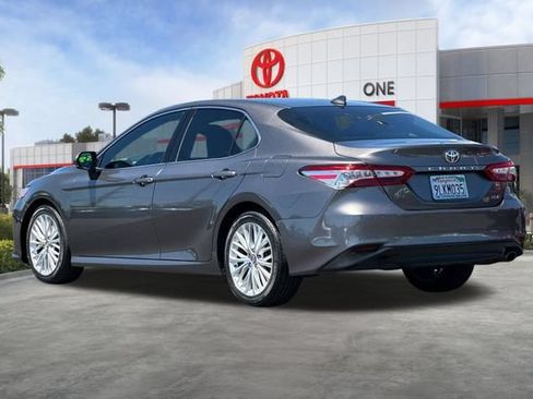 Used 2018 Toyota Camry XLE w/ Audio Package FWD image 7